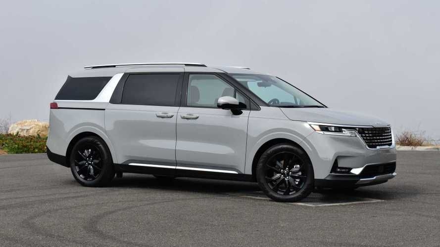 Thuê Xe Kia Carnival 7 Chỗ Đi Công Tác