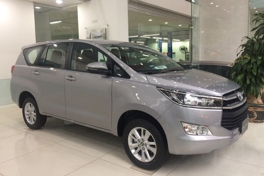 Cho thuê xe Toyota Innova 7 chỗ
